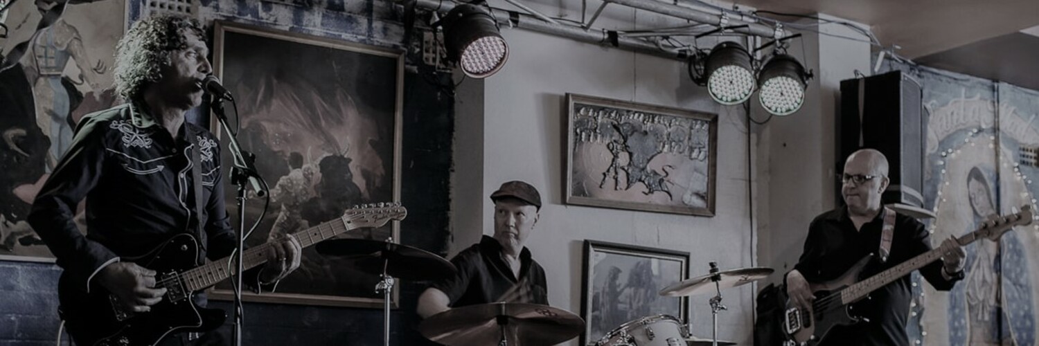 Hoochie Mama, cover band in Sydney, photo 2