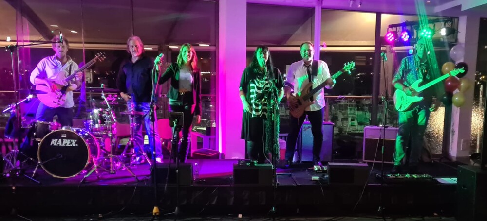 Stereodayz, cover band in Sydney, photo 3