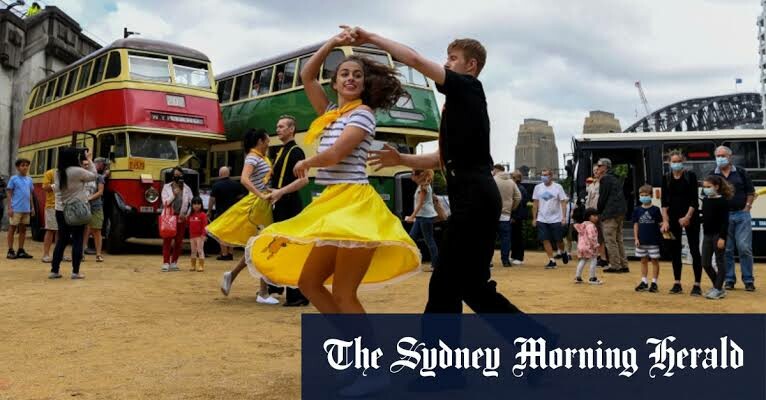 Dynamic Dancers, live in Sydney, photo 3