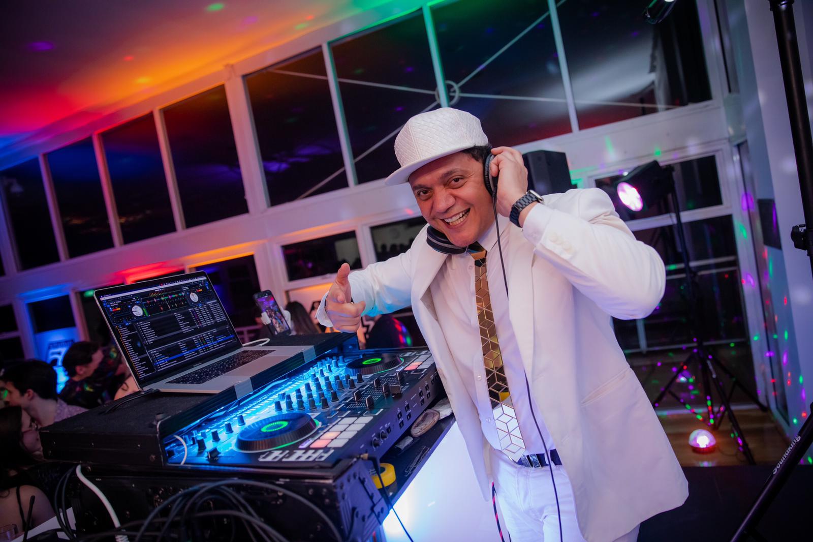 DJ Alejandro Maistro, live in Sydney, photo 2