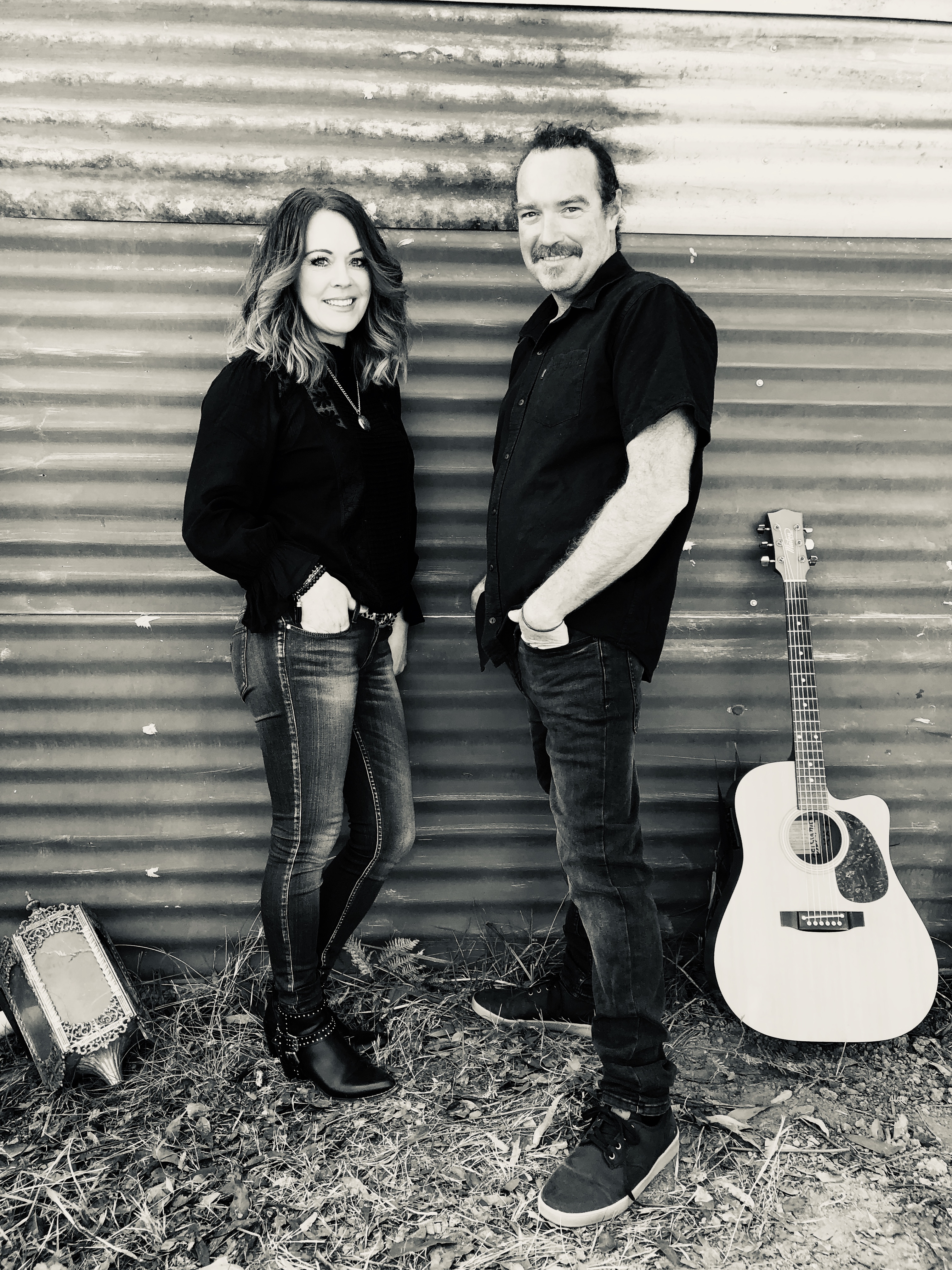 Paula and Owen, musical duo in Sandover