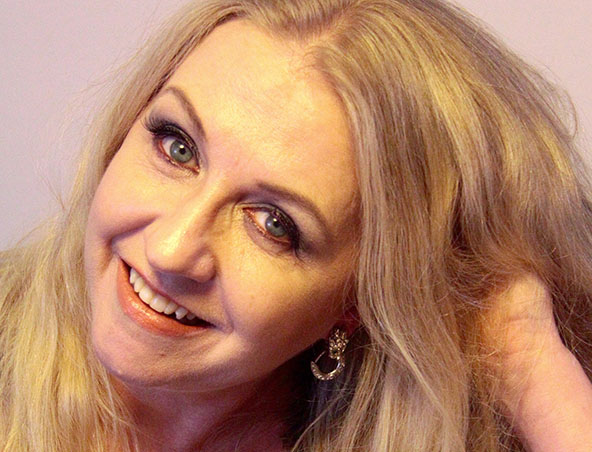 Paula Terry, musical duo in Sydney, photo 3