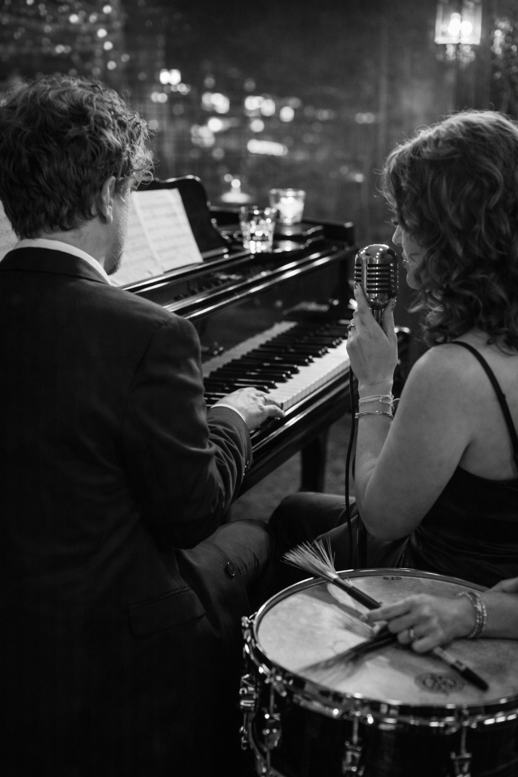 Tate & Lozz, musical duo in Sydney