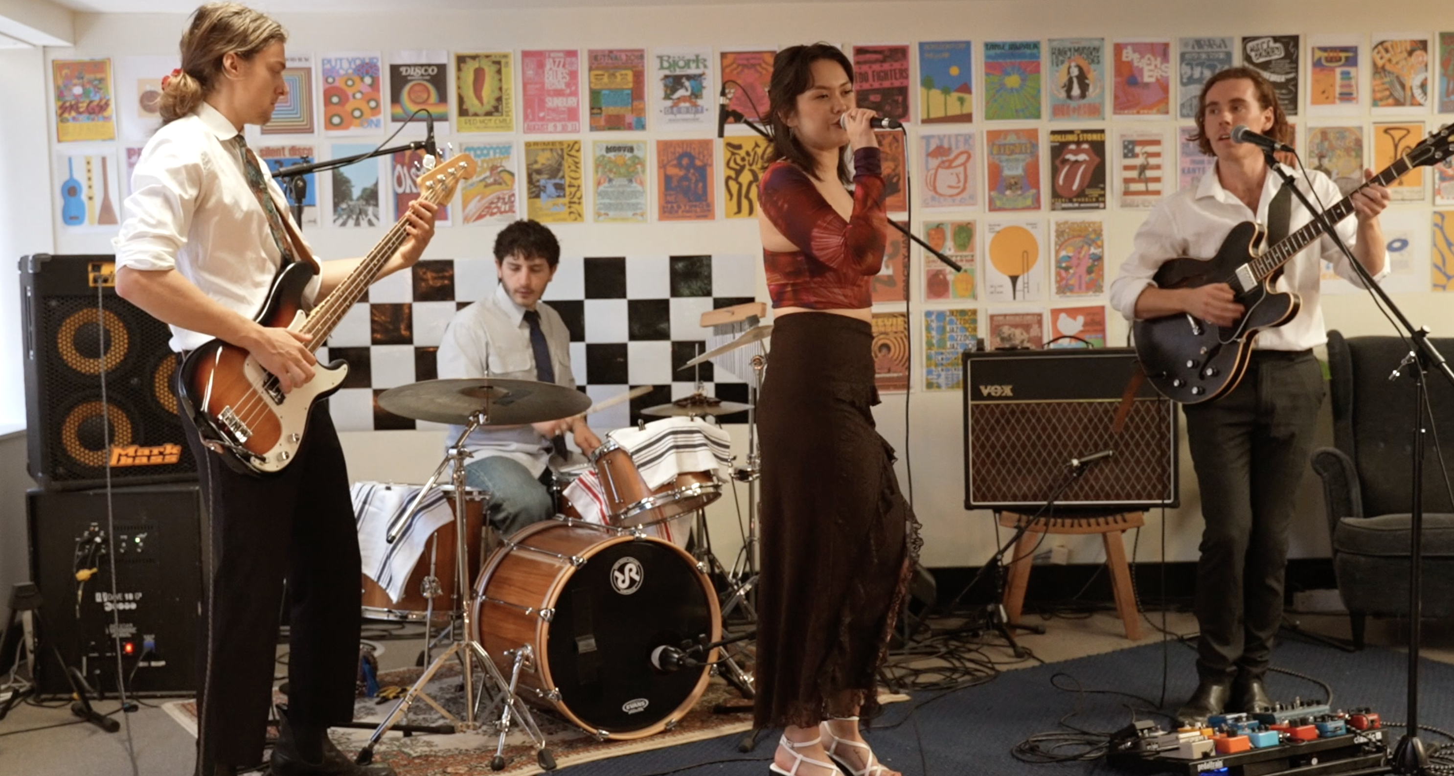 Willow & Co., musical duo in Sydney