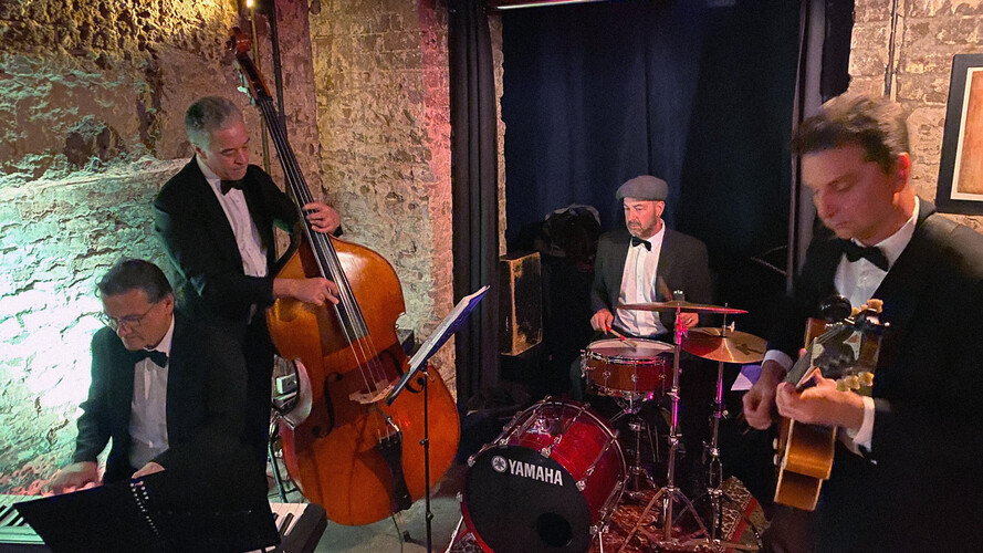Blue Velvet Jazz, jazz band in Sydney, photo 3