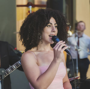 Sarah Davies Music, singer in Sydney, photo 2