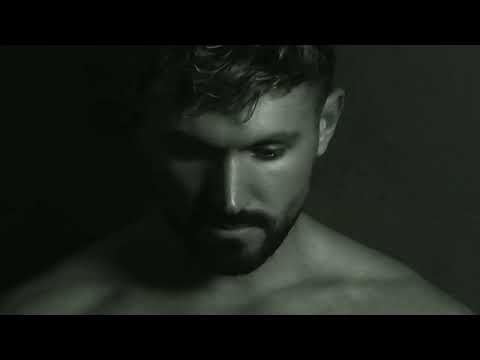 Alfie Arcuri, singer in Sydney