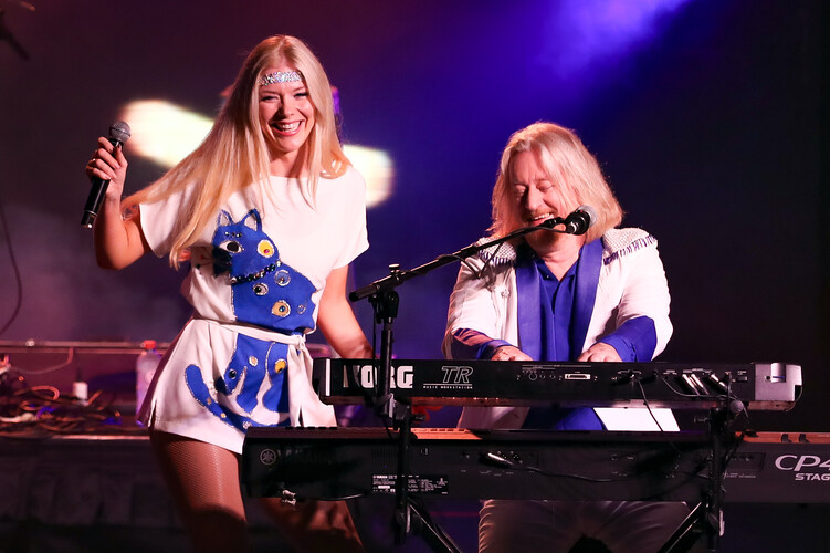 Abbalanche, tribute band in Sydney, photo 3