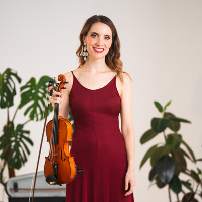Bella, violinist in Sydney, photo 2