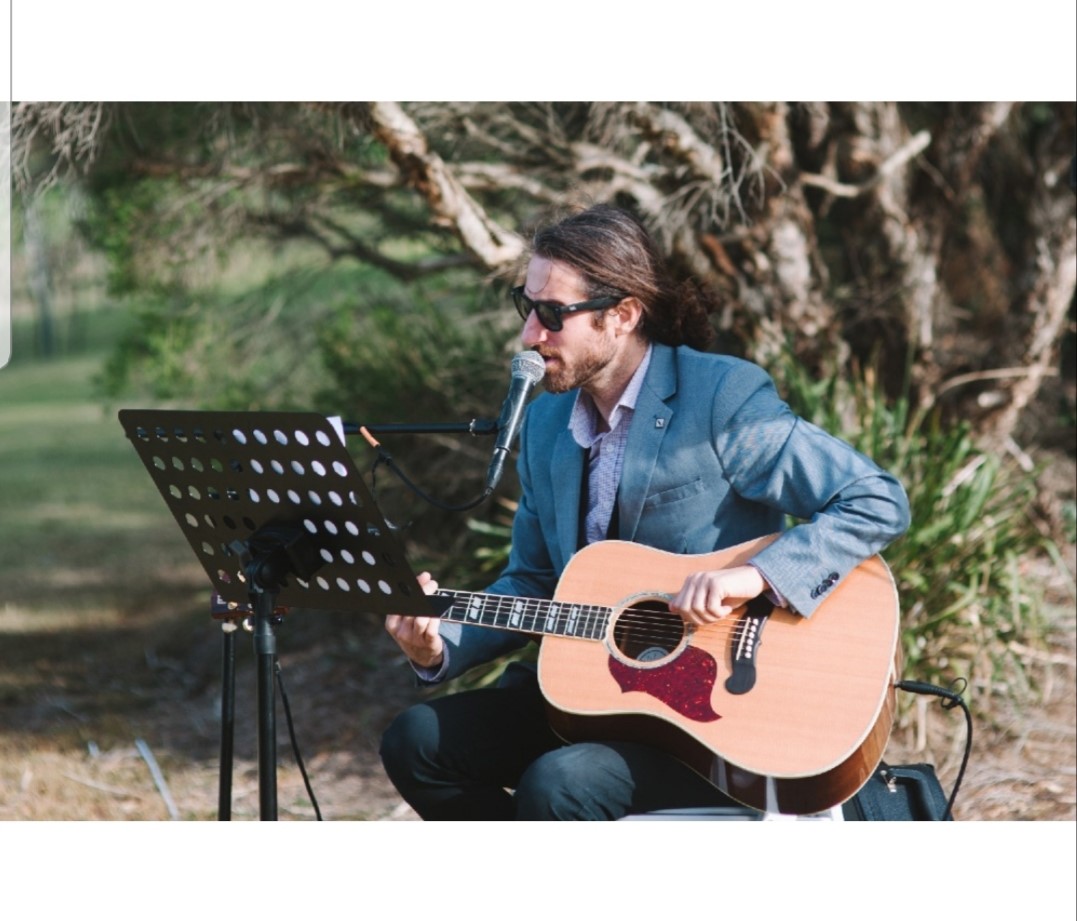 Anthony Hughes - Divine Productions, wedding band in Sydney, photo 3