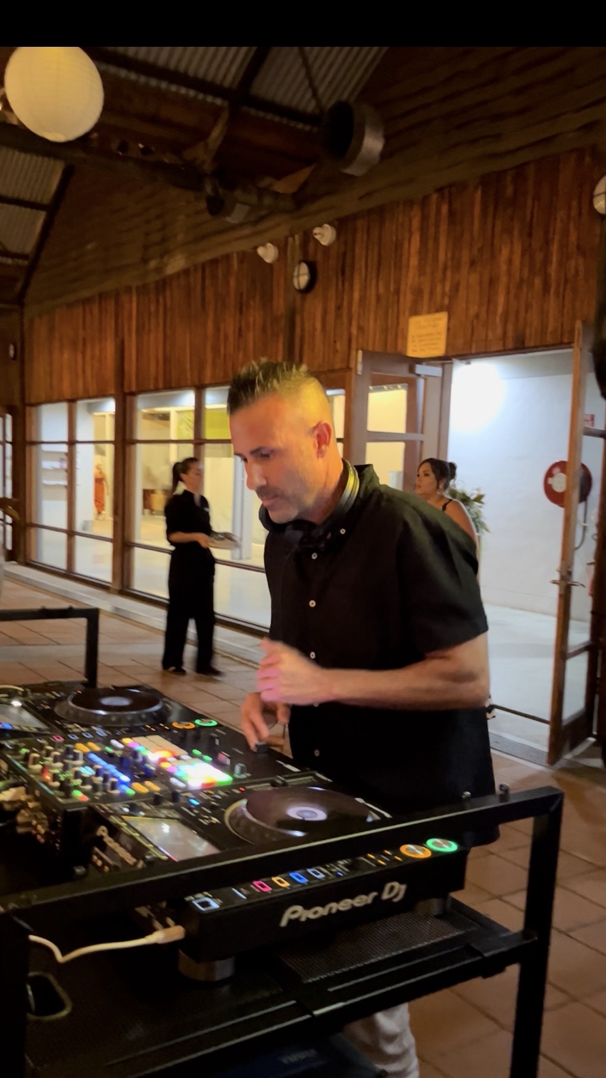 In good hands entertainment, dj in Terrigal