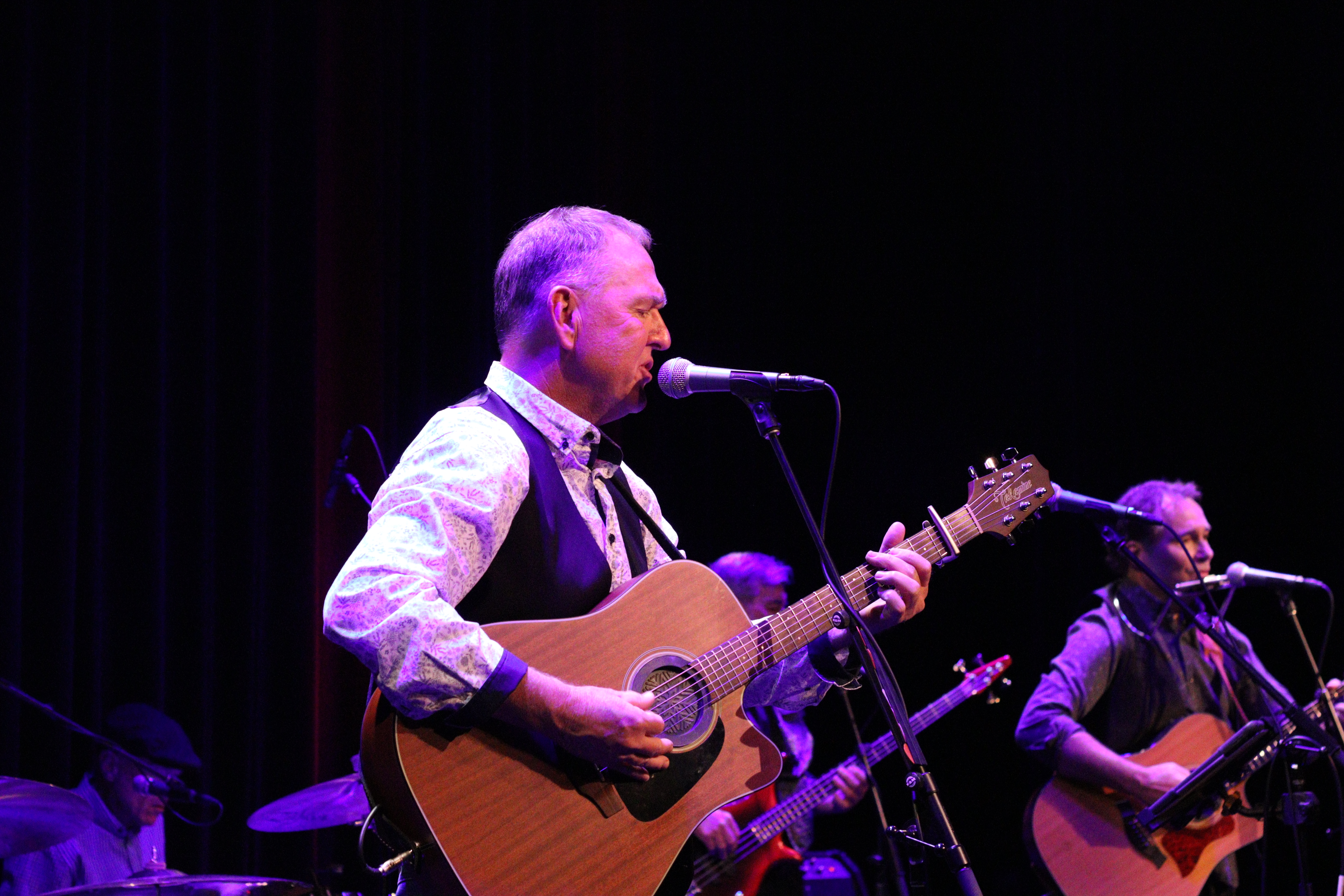 Aussie & the Menace, band in Toowoomba, photo 2