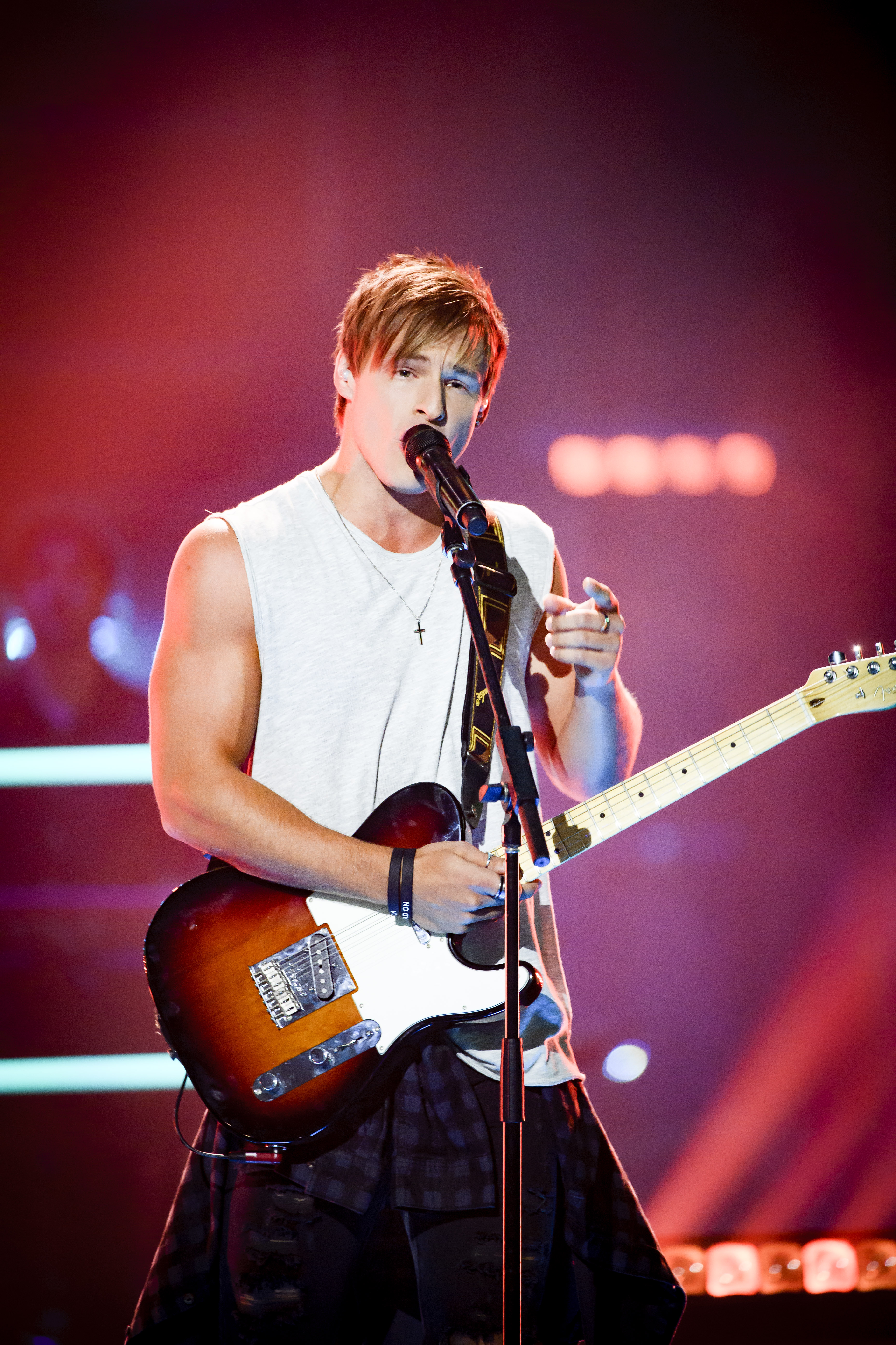 Trent Bell, singer-songwriter in Townsville City