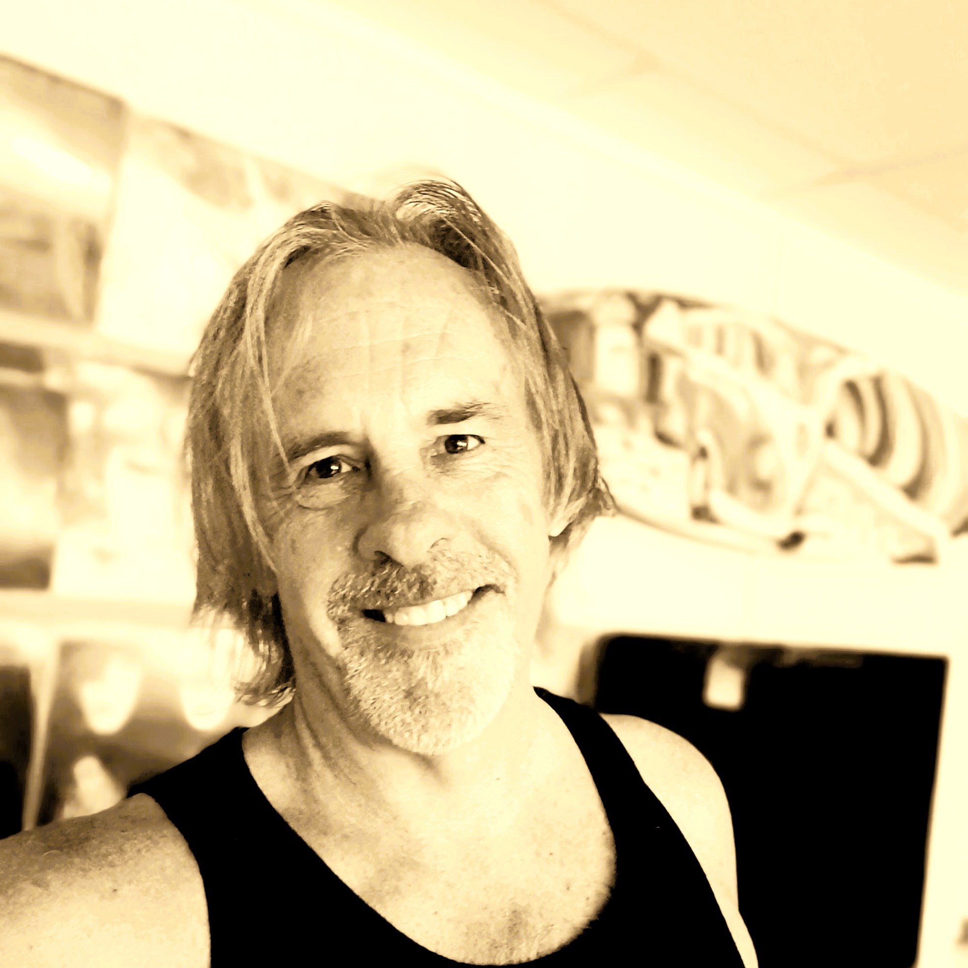 Mik Henderson, guitarist in Townsville City