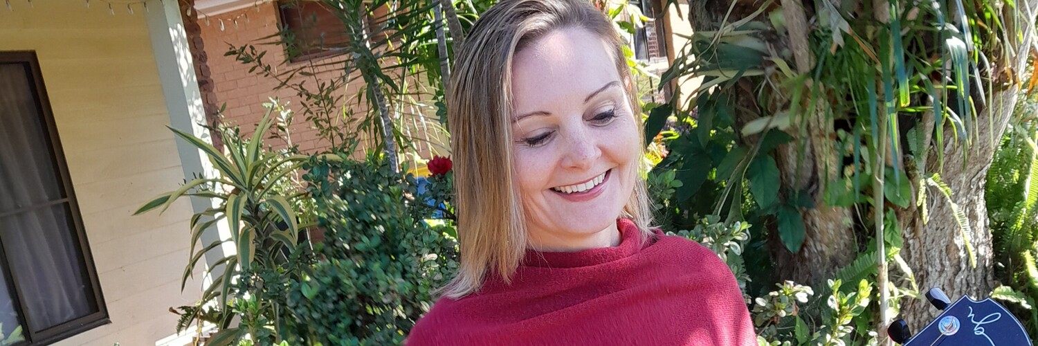 Veronica Lovejoy, singer in Wollongbar, photo 3