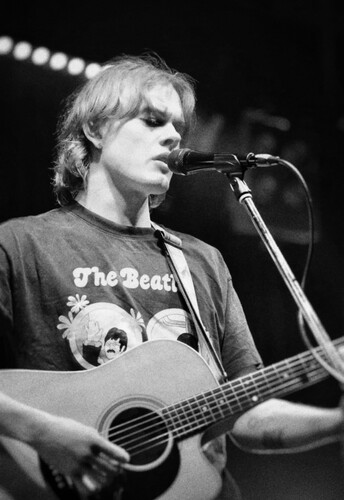 Kye Hallson, folk singer in Wollongong, photo 3