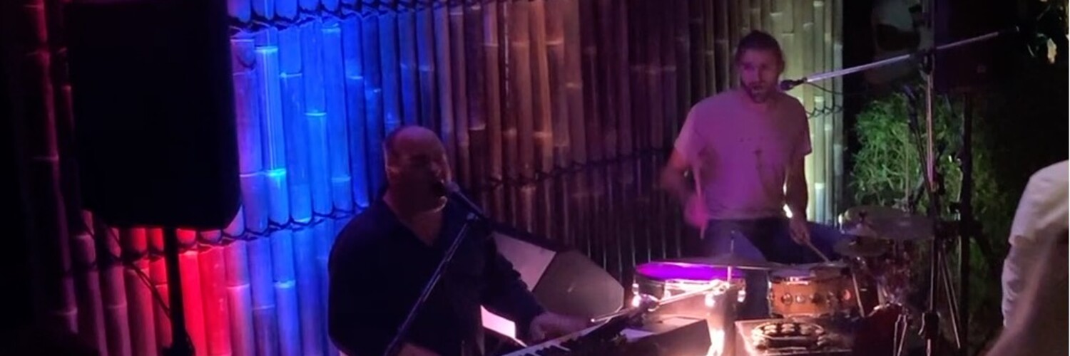 Dirty Grooves, musical duo in Wollongong, photo 2