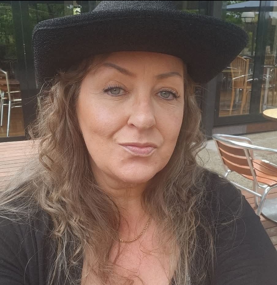 Unique Tones, musical duo in Wonthaggi